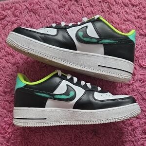 Nike Black and White Shoes with Teal Highlights